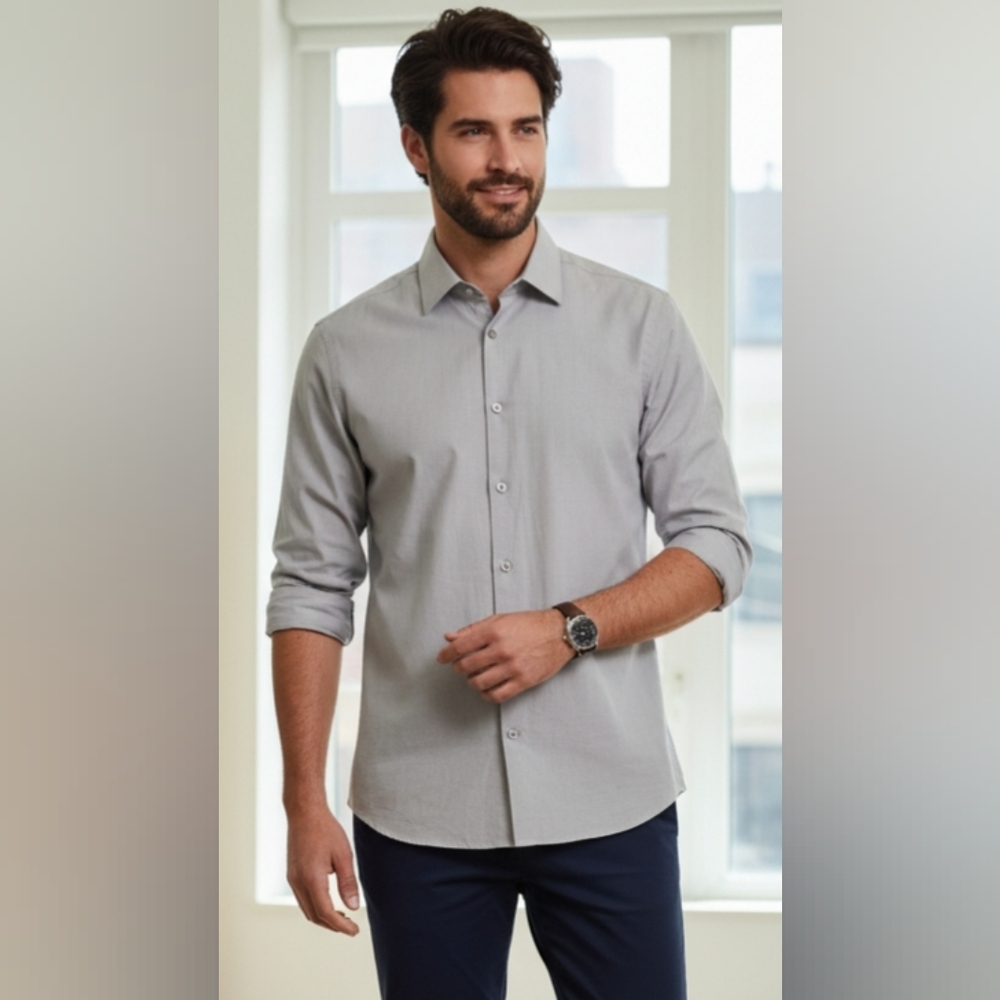 Calvin Klein Light Gray Dress Shirt 15½. 34/35 Still Excellent Quality Like New